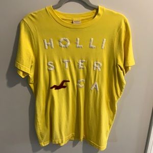 Men’s Hollister T shirt